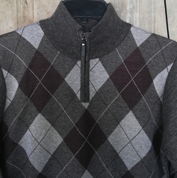 Men's Argyle Sweater - Picture 2 of 7